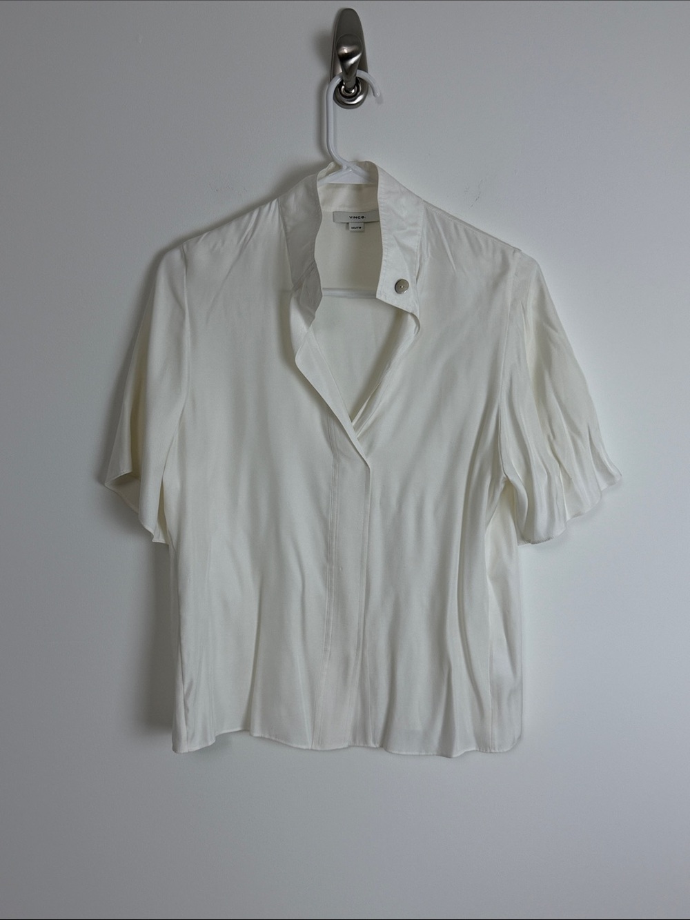 Vince Cream Short-Sleeve Silk-Blend Blouse - Picture 6 of 7
